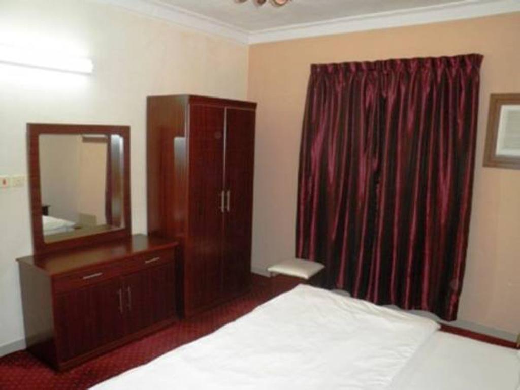 Al Farhan Hotel Suites - Al Salam Riade Exterior foto